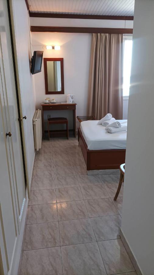 Leonidas Hotel Gythio Exterior photo